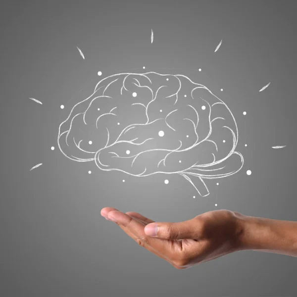 o-cerebro-escreve-com-giz-branco-esta-na-mao-desenhar-o-conceito_1150-19556
